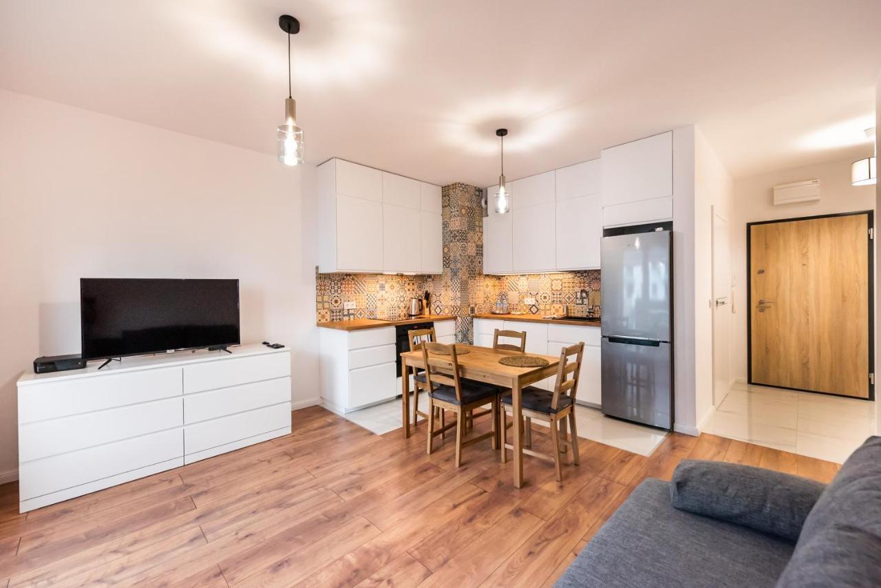 Saska Kepa Bright Apartament وارسو المظهر الخارجي الصورة