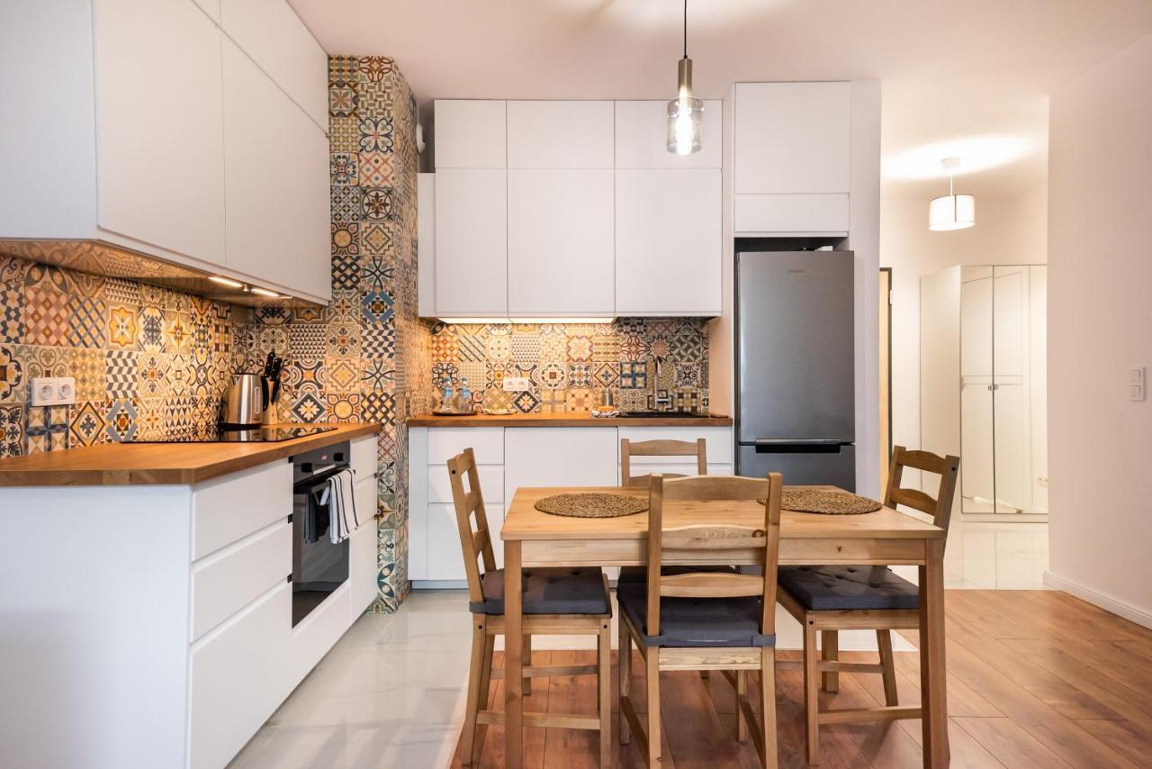 Saska Kepa Bright Apartament وارسو المظهر الخارجي الصورة