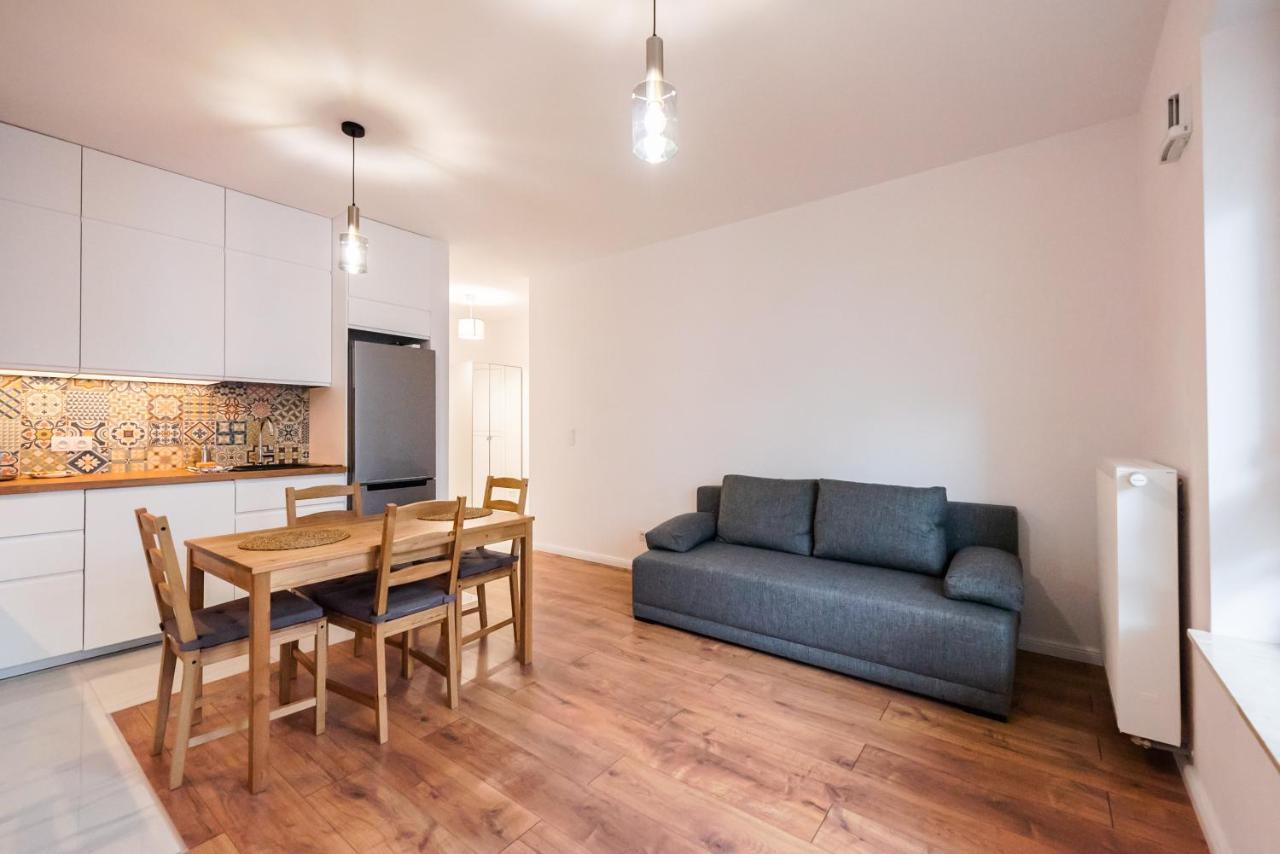 Saska Kepa Bright Apartament وارسو المظهر الخارجي الصورة