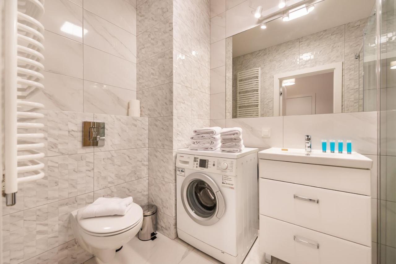 Saska Kepa Bright Apartament وارسو المظهر الخارجي الصورة