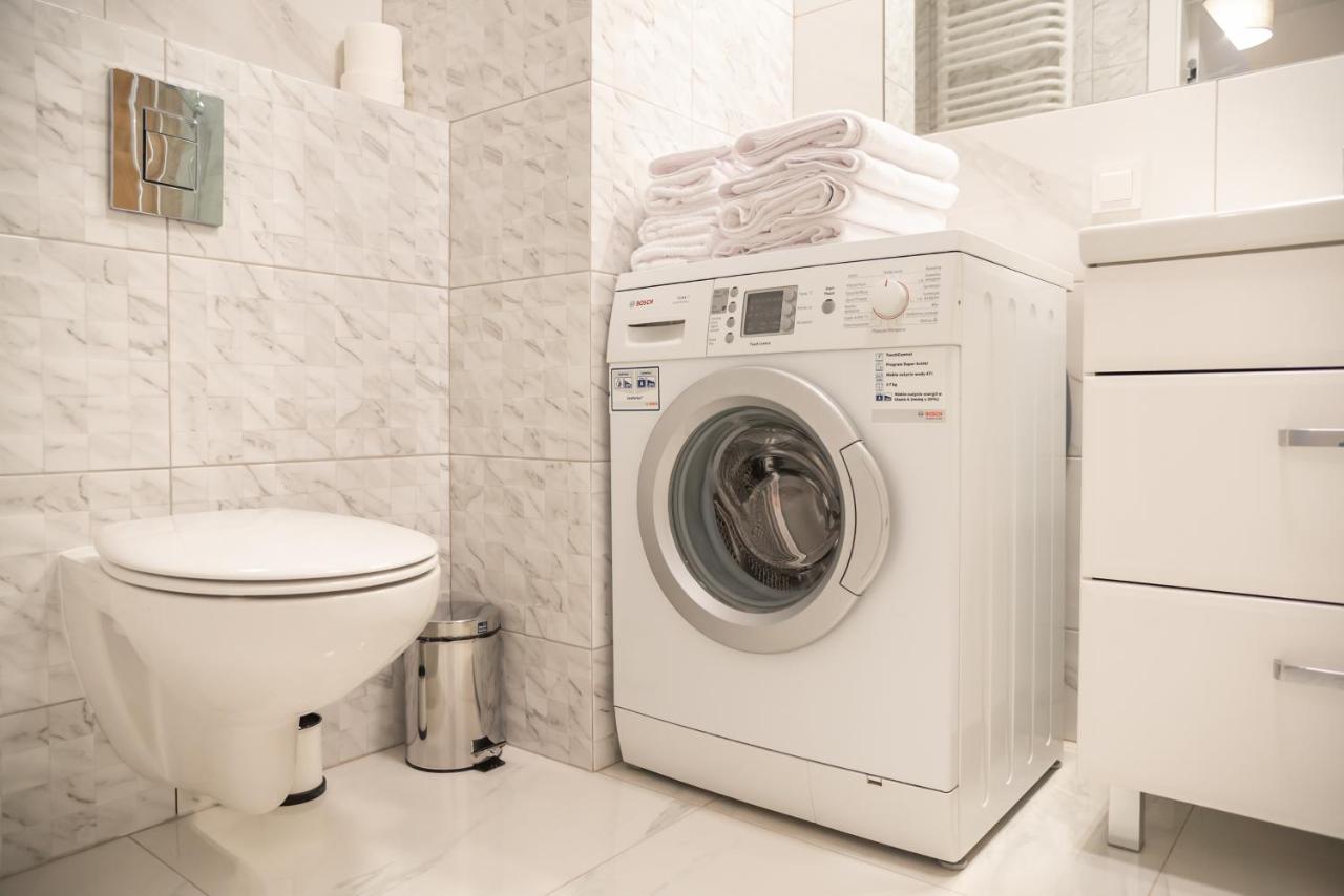 Saska Kepa Bright Apartament وارسو المظهر الخارجي الصورة